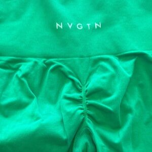NVGTN Emerald Green Scrunch Leggings